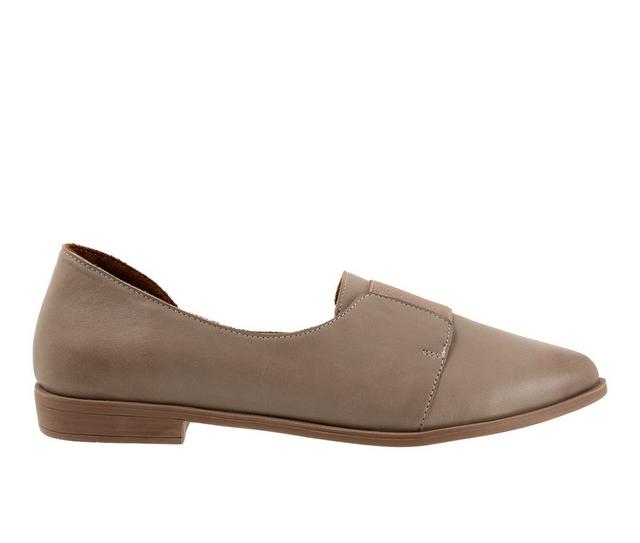 Women's Bueno Brenda D'Orsay Flats in Grey Taupe color