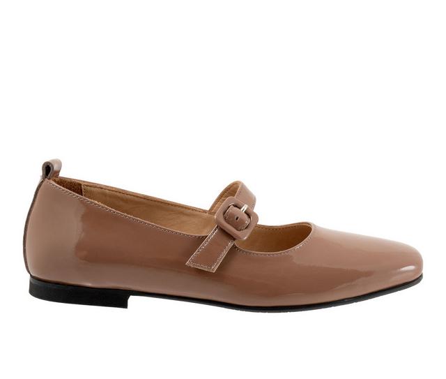 Women's Bueno Eliana Flats in Taupe Patent color