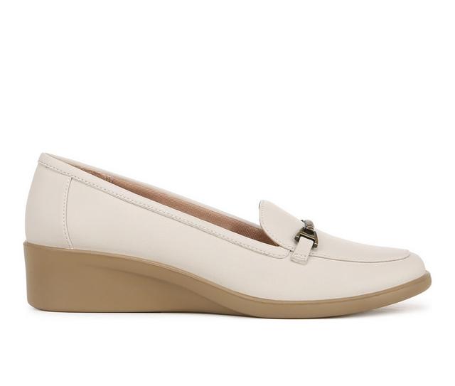 Women's LifeStride Jovial Bit Loafers in Bone color