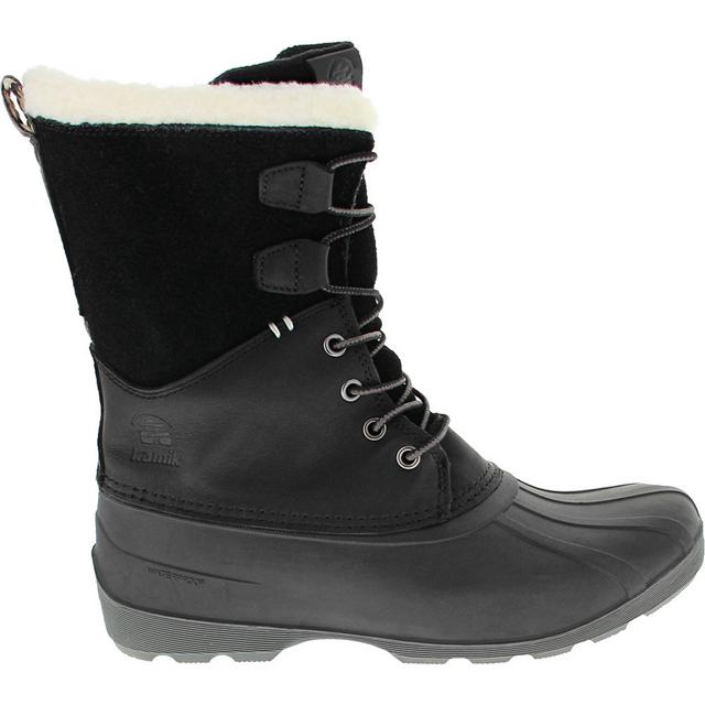 Kamik Simona Winter Boots in Black color