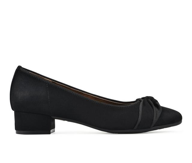 Women's White Mountain Bordeaux Pumps in Black color