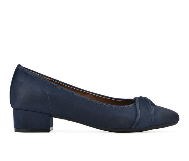 Women's White Mountain Bordeaux Pumps in Navy color