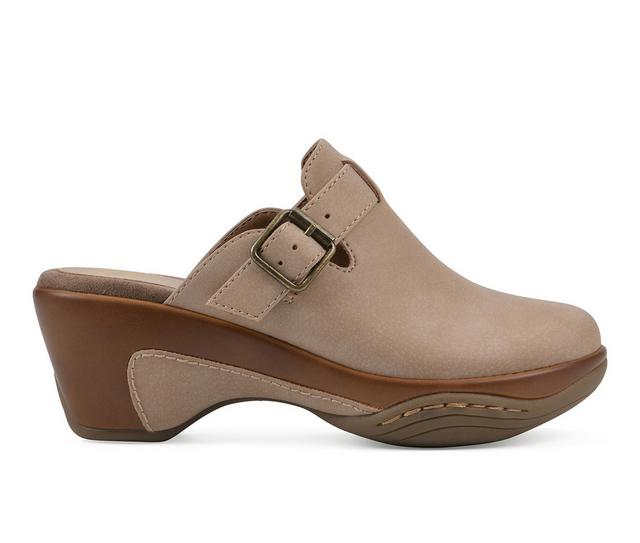 Women's White Mountain Viewed Clogs in Sand color