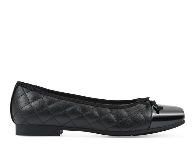 Women's Cliffs by White Mountain Besima Flats in Black color