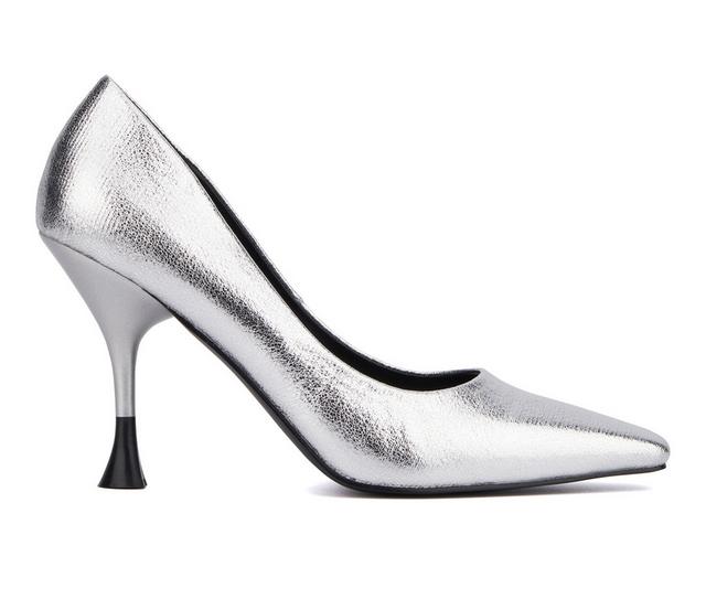 Women's Torgeis Kamana Pumps in Silver color