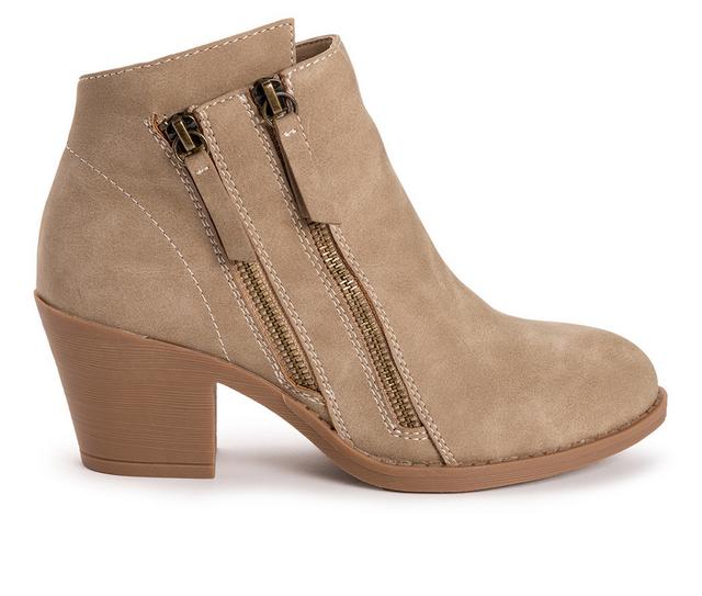 MUK LUKS Yellowstone Yardley Booties in Taupe color