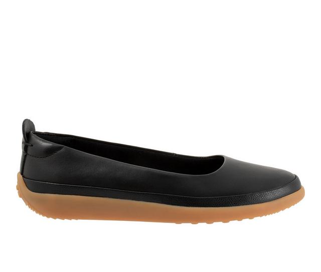 Women's Softwalk Disa Flats in Black color