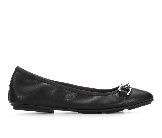 Women's Me Too Chelsey Flats in Black color