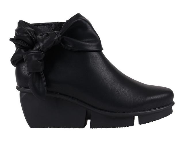 Women's GC Shoes Lavan Booties in Black color