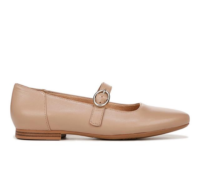 Women's Naturlizer Kelly Flats in Creme Brulee color