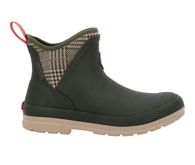 Women's Muck Boots Originals Ankle Work Shoes in Green color