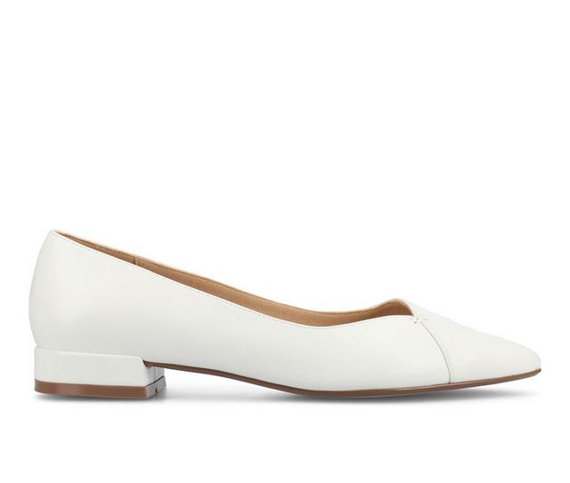 Women's Journee Collection Carmin Flats in White color