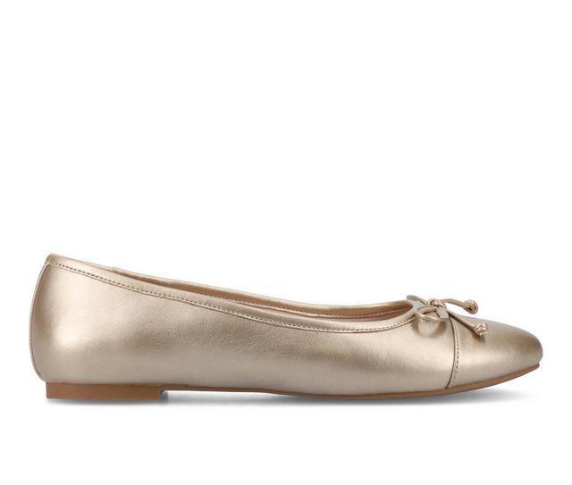 Women's Journee Collection Kaiah Flats in Champagne color
