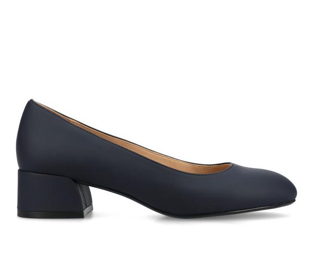 Women's Journee Collection SaarII Pumps in Navy color