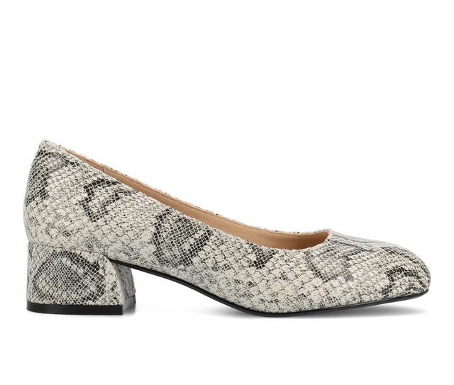 Women's Journee Collection SaarII Pumps in Snake color