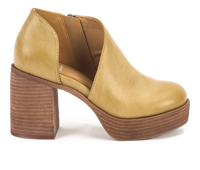 Women's Yellow Box Loredo D'Orsay Platform Clogs in Natural color