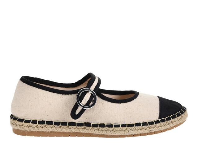 Women's Chinese Laundry Palomaa Flats in Cream color