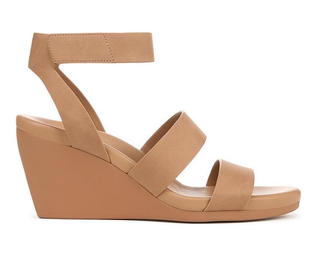 Women's Naturlizer Priya Wedges in Cookie Dough color