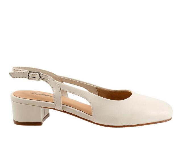 Women's Trotters Dottie Pumps in Ivory color