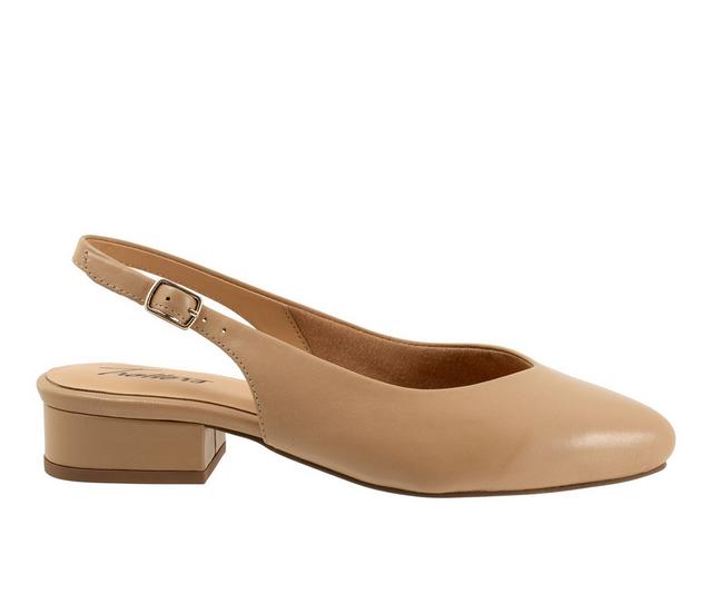 Women's Trotters Jessa Shoes in Beige color
