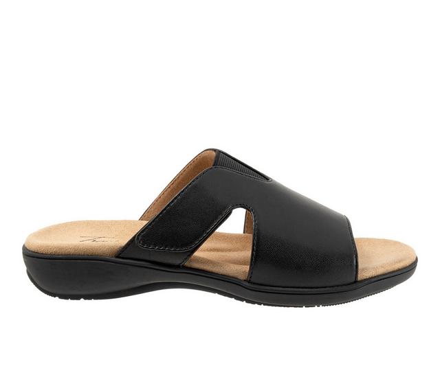 Women's Trotters Roxine Sandals in Black color