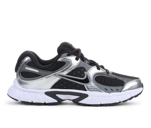 Boys' Nike V5 RNR Gradeschool Kids Running Shoes in Blk/SmokeGry color