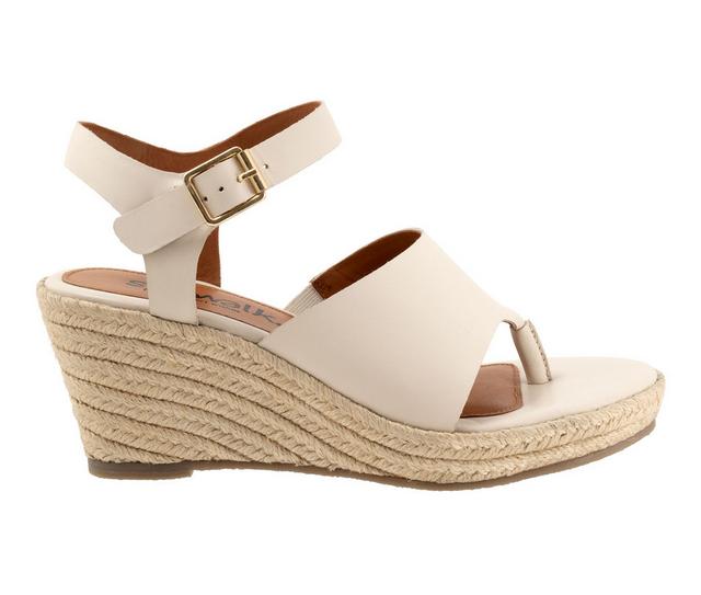 Women's Softwalk Hilo Wedges in Ivory color