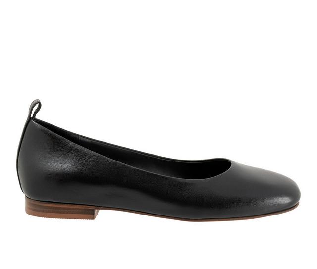 Women's Softwalk Kiris Flats in Black color