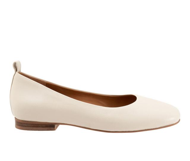 Women's Softwalk Kiris Flats in Ivory color