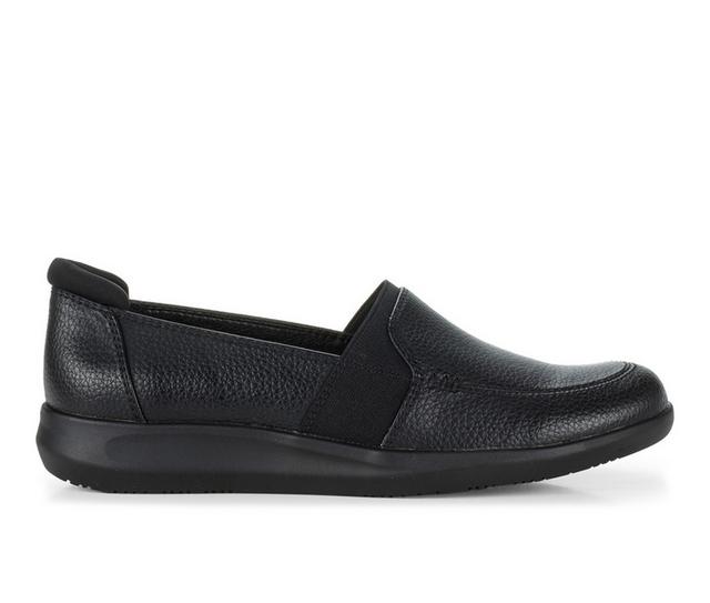 Women's Baretraps Jilian Loafers in Black color