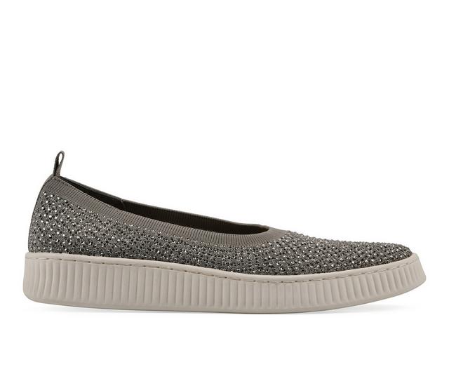 Women's White Mountain Digs Flats in Silver color
