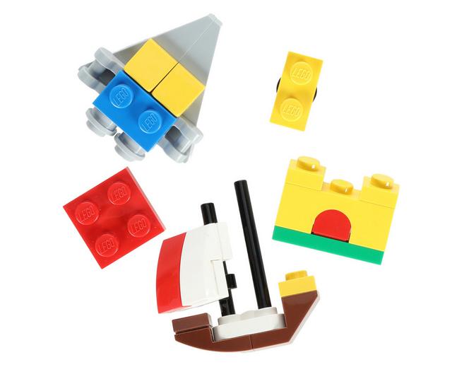 Crocs Jibbitz Licensed 5 Pack in LEGO MASTERBAND color
