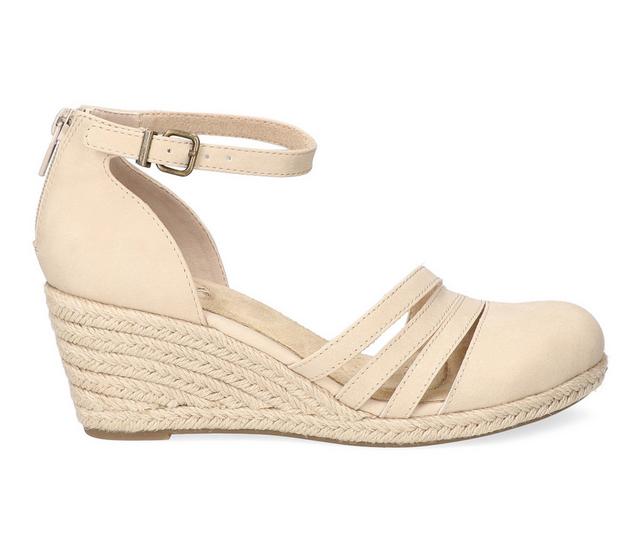 Women's Easy Street Daytona Wedges in Bone color