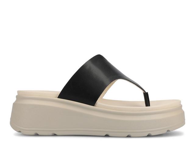Women's Journee Collection Carah Platform Flip-Flops in Black color