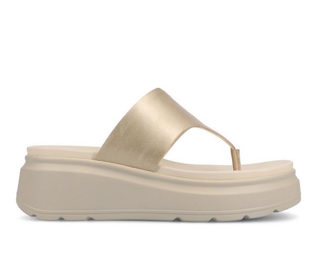 Women's Journee Collection Carah Platform Flip-Flops in Champagne color