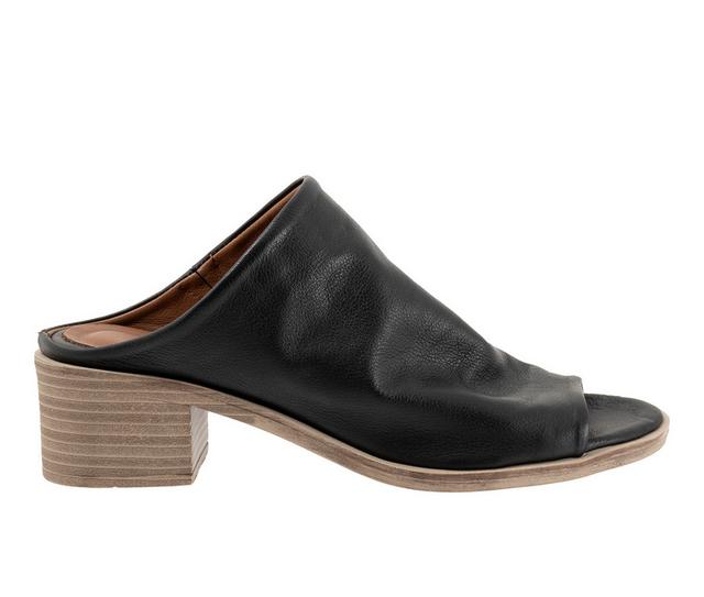 Women's Bueno Ocean Sandals in Black color