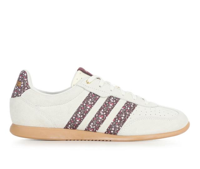 Women's Adidas Barreda Lo Sneakers in Off Wht/Mrn/Flr color