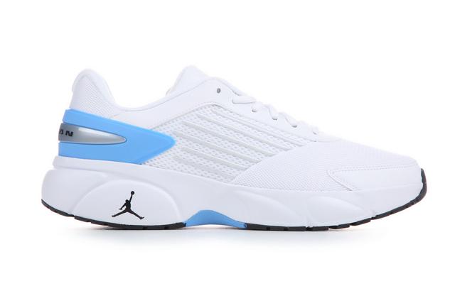 Men's Jordan Trunner Flow Sneakers in White/Blk/Blue color