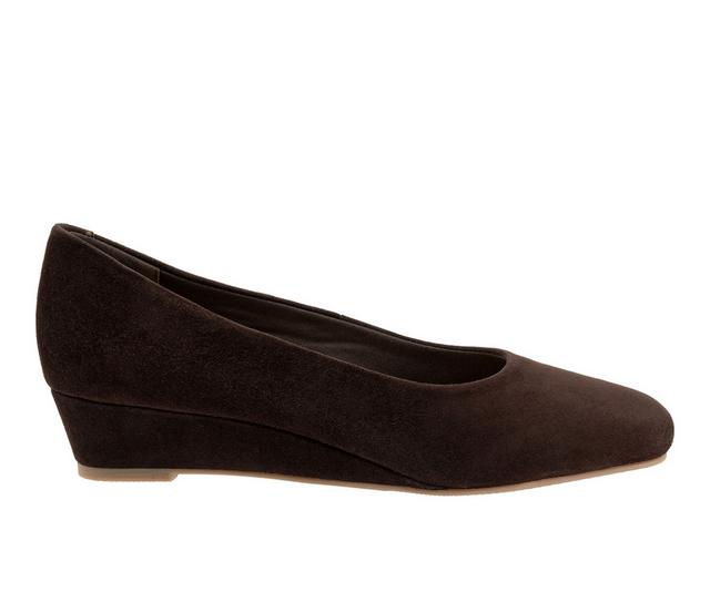 Women's Trotters Denisse Wedges in Brown color