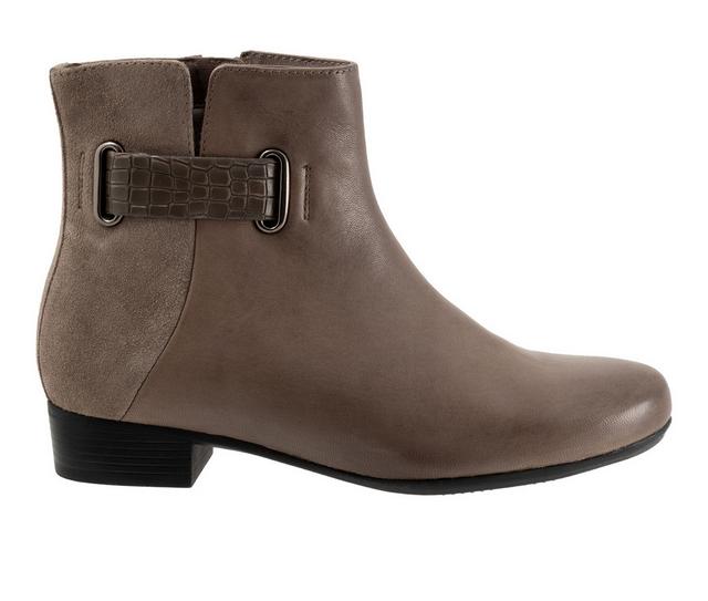 Women's Trotters Maxwell Booties in Grey color