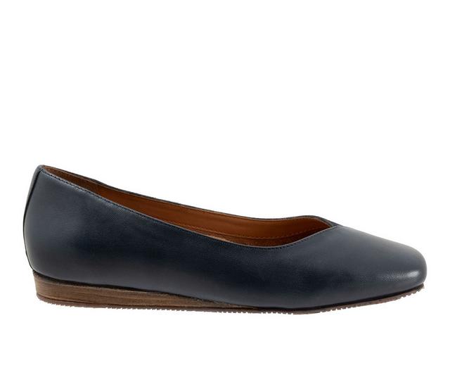 Women's Softwalk Vina Flats in Navy color
