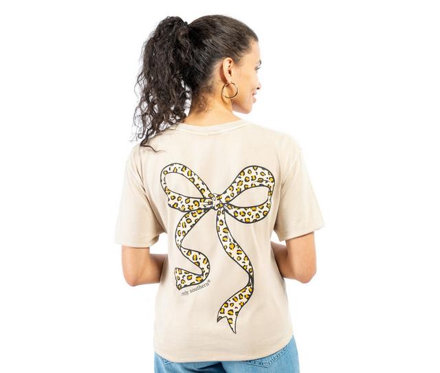 Simply Southern Leopard Bow Short Sleeve Tee in WSHECRU color