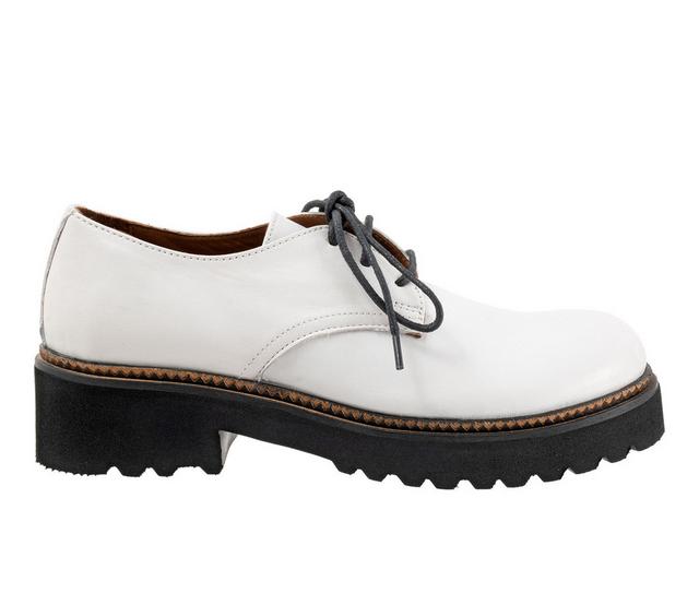 Women's Bueno Andi Oxford in White color