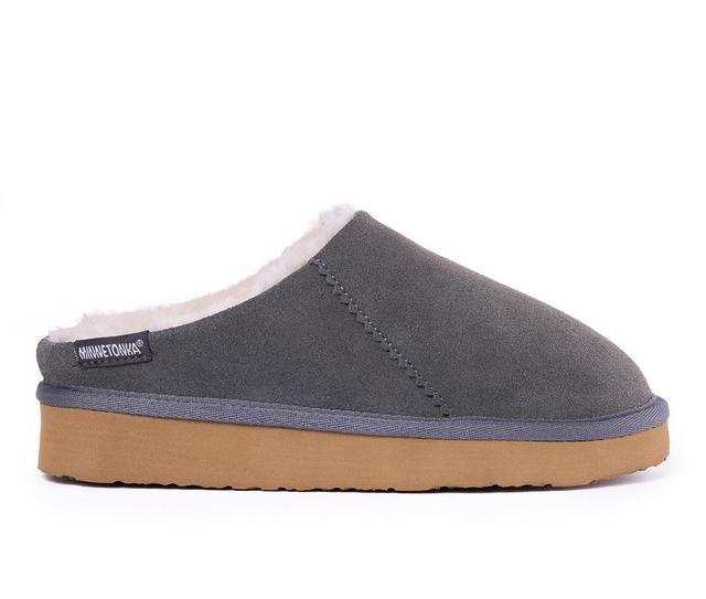 Women's Minnetonka Coze Around Clog Clogs in Grey color