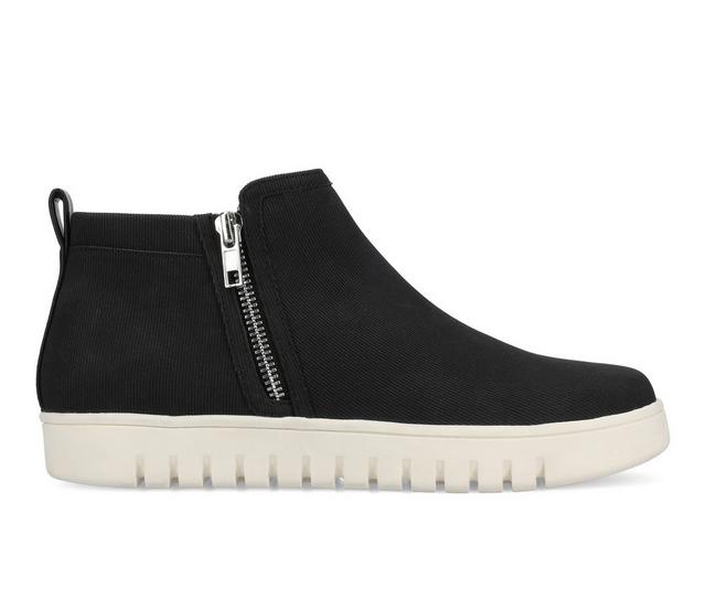 Women's Journee Collection Alita Booties in Black color