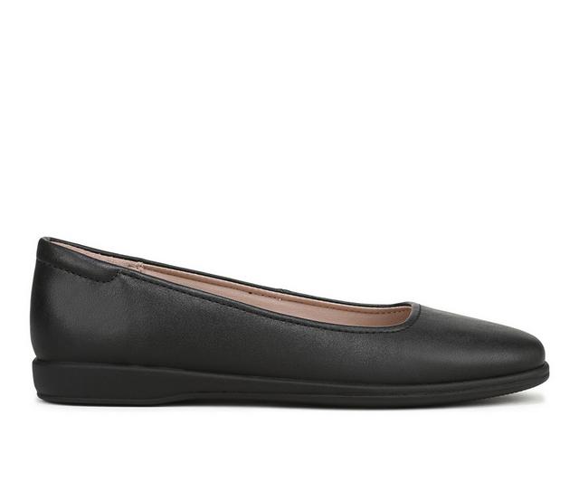 Women's Naturalizer Soft-Touch Flats in Black color