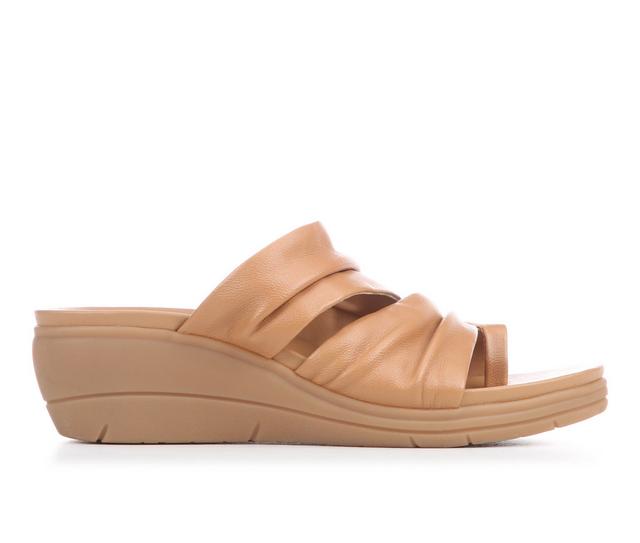 Women's Baretraps Erla in Caramel color