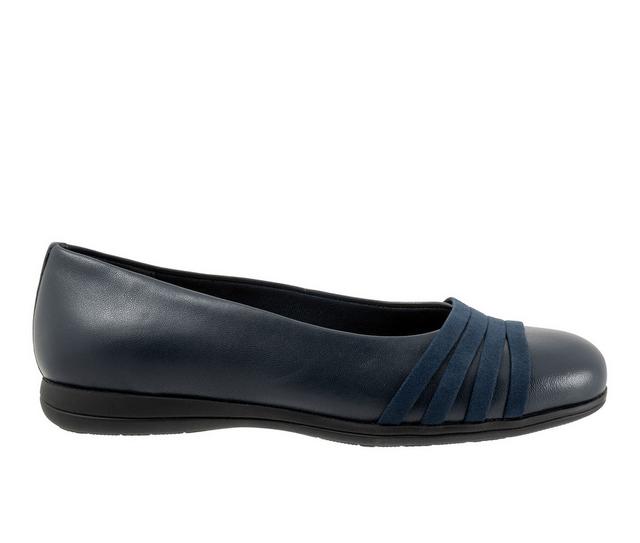 Women's Trotters Drew Flats in Navy color