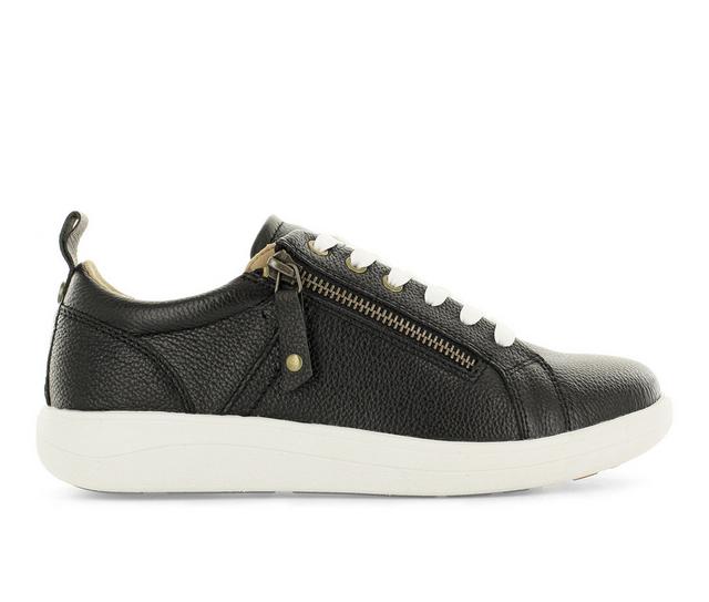 Women's Strive Talia Sneakers in Black color