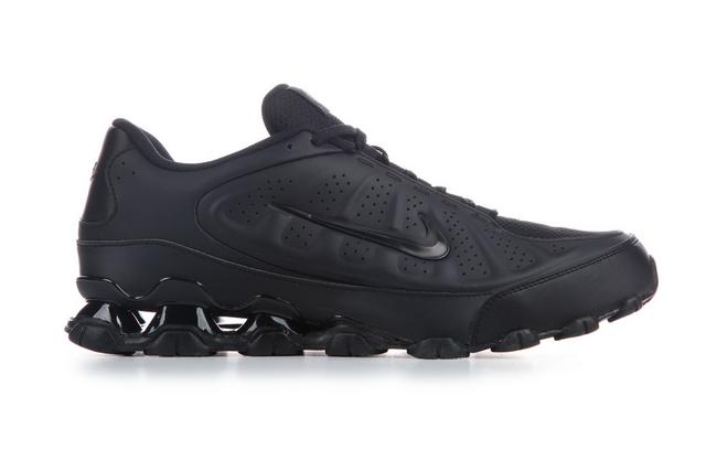 Men's Nike Reax 8 TR NSW Training Shoes in Blk/Blk color